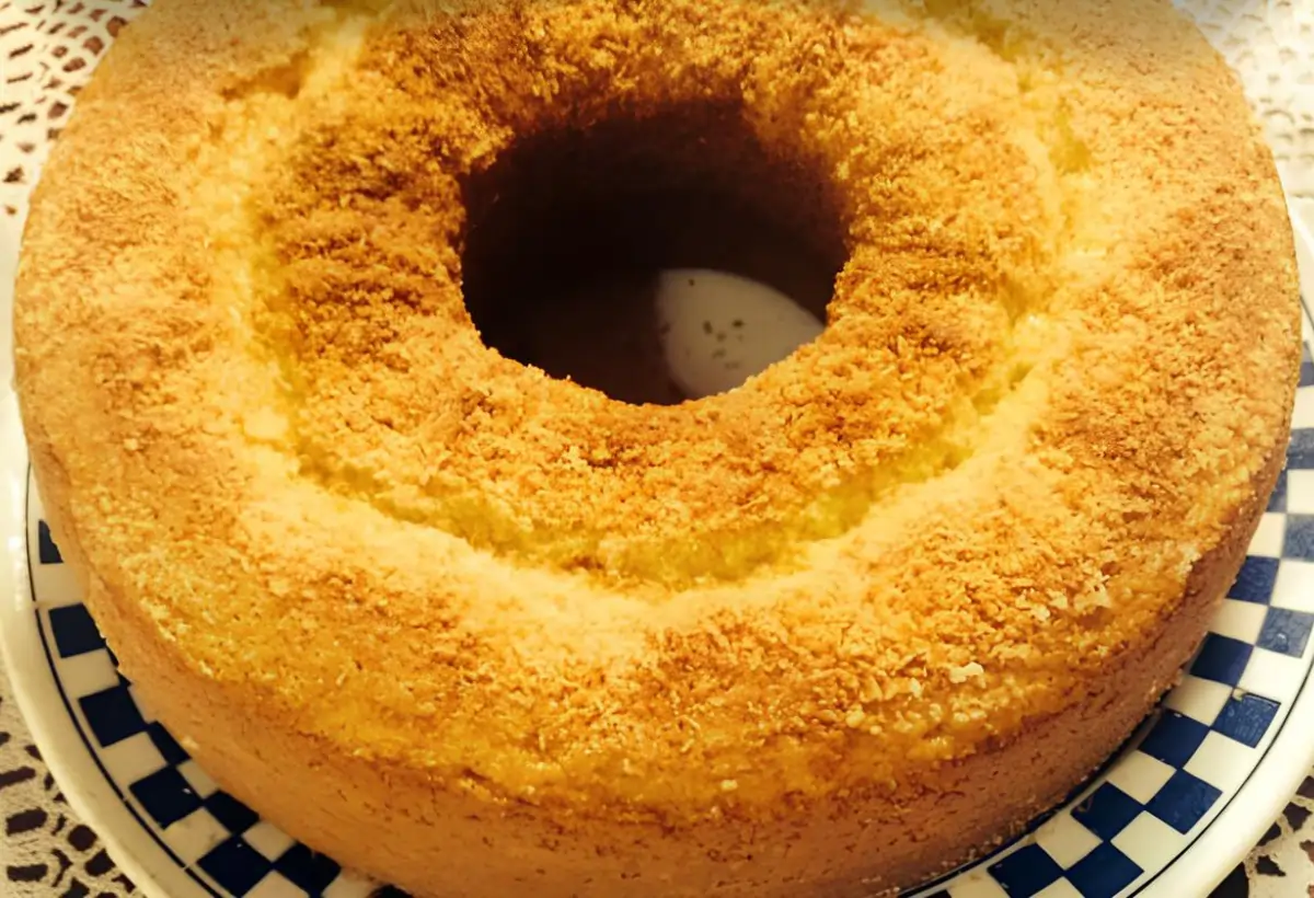 Bolo de Fubá Simples