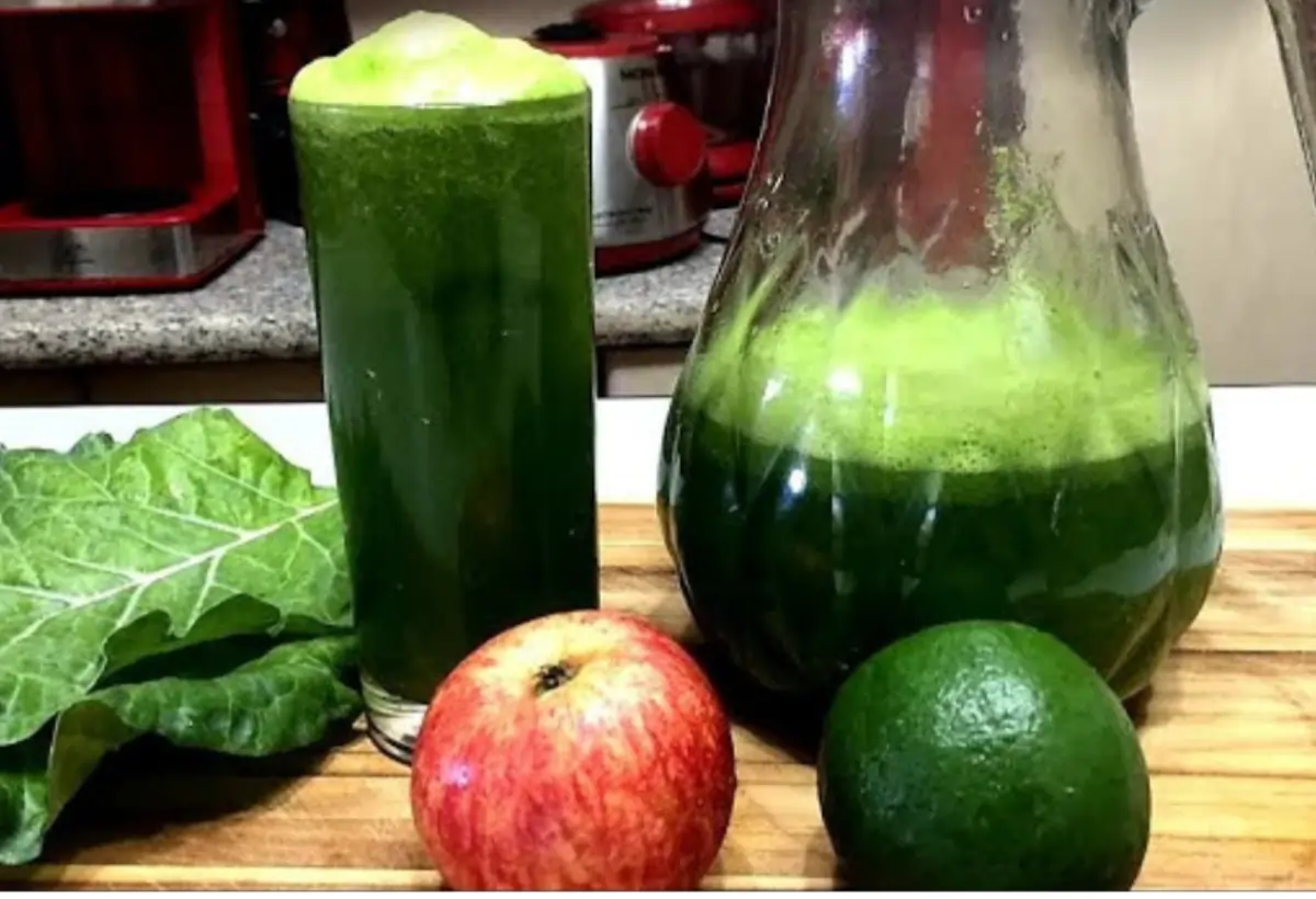 Suco detox de Couve, Maçã e Limão
