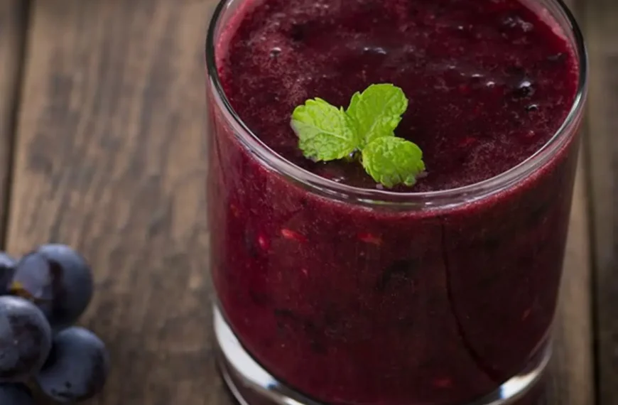 Smoothie Detox de Uva e Espinafre