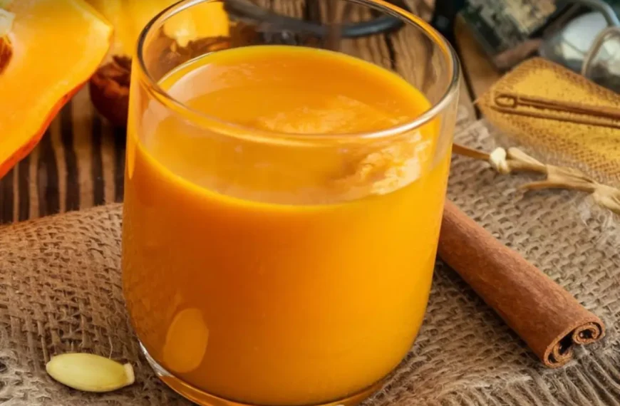 Smoothie Detox de Abóbora e Canela
