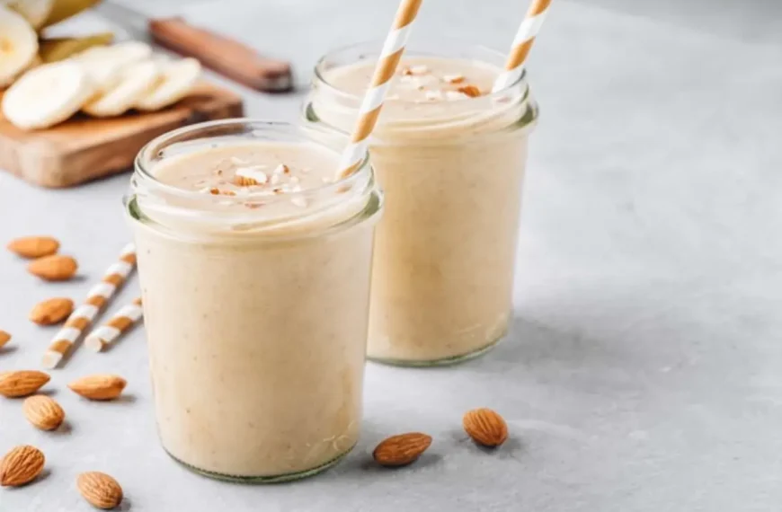 Smoothie Detox de Amêndoa e Tâmaras