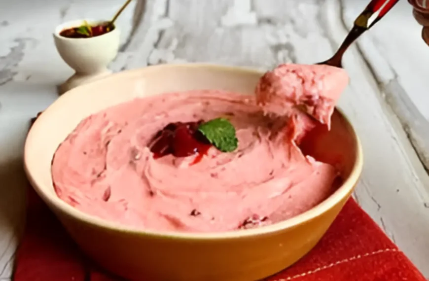 Receita de Creme de Morango Simples